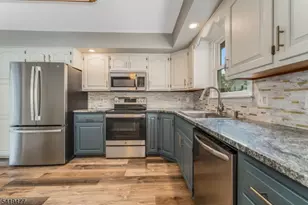 413 Barrymore St, Phillipsburg, NJ 08865 - Photo 13