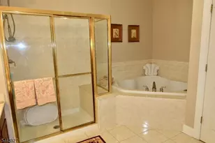 7 Dickerson Ct, Chester, NJ 07930 - Photo 13