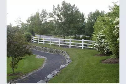7 Dickerson Ct, Chester, NJ 07930 - Photo 23