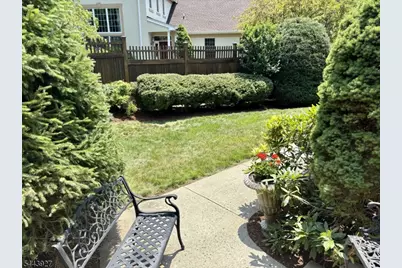 7 Dickerson Ct, Chester, NJ 07930 - Photo 3