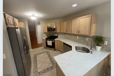 1 Cliffside Ct, Hardyston Township, NJ 07419 - Photo 11