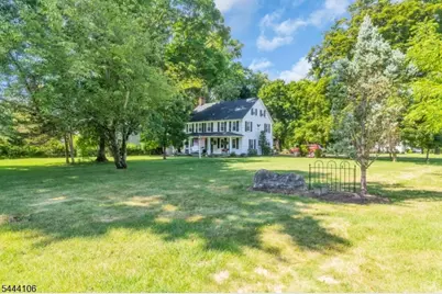 585 Meadow Rd, Bridgewater, NJ 08807 - Photo 5
