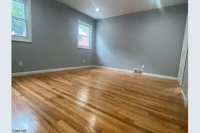 2089 Galloping Hill Rd #1, Union Township, NJ 07083 - Photo 5