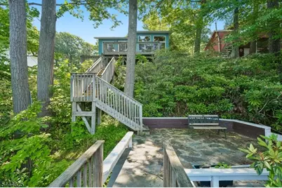 1009 Lakeside Drive East, Vernon, NJ 07422 - Photo 29