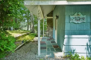 1009 Lakeside Dr E, Vernon, NJ 07422 - Photo 3