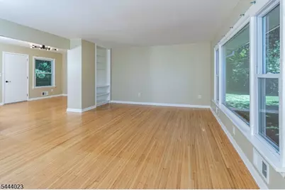 4 Park Ln, Franklin Township, NJ 08540 - Photo 5