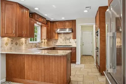 14 Menlo Dr, Readington, NJ 08889 - Photo 7