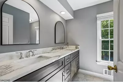14 Menlo Dr, Readington, NJ 08889 - Photo 21