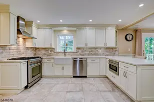 410 Stony Brook Dr, Bridgewater Twp., NJ 08807 - Photo 1