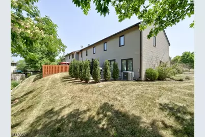 10 Plum Court, Raritan Township, NJ 08822 - Photo 23