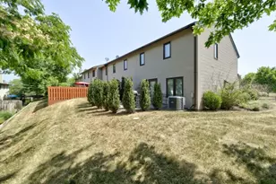 10 Plum Ct, Raritan Township, NJ 08822 - Photo 23