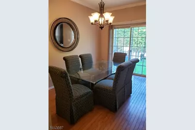 26 Worthington Ter, Raritan Township, NJ 08822 - Photo 3
