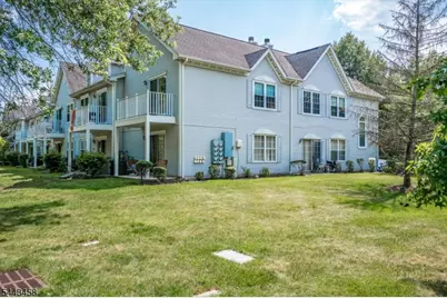 1 Gregory Ln, Franklin Township, NJ 08823 - Photo 15