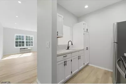 1311 Richmond Rd #311, West Milford, NJ 07480 - Photo 5