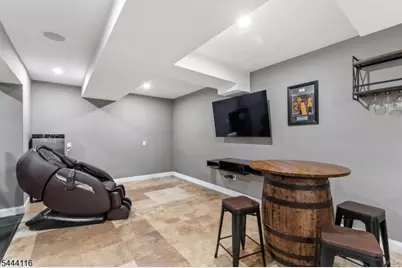 164 E Mountain Rd, Hillsborough Township, NJ 08844 - Photo 19