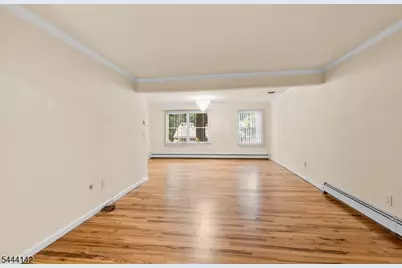 611 Grove St, Clifton, NJ 07013 - Photo 7