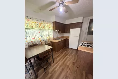 40-42 Moffett St, Woodbridge Township, NJ 08863 - Photo 3