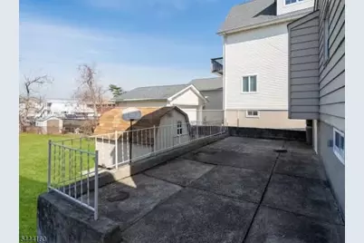 49 Livingston Ave #1, Lyndhurst Township, NJ 07071 - Photo 19