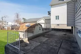 49 Livingston Ave, Lyndhurst Township, NJ 07071 - Photo 19
