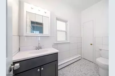 49 Livingston Ave #1, Lyndhurst Township, NJ 07071 - Photo 9