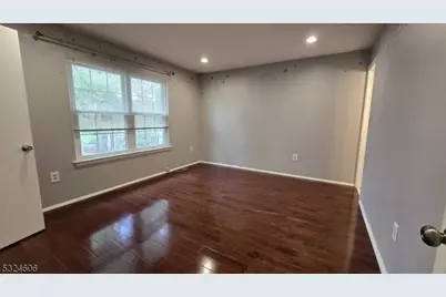 16 Lyon Ln, Franklin Township, NJ 08823 - Photo 17