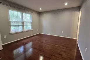 16 Lyon Ln, Franklin Township, NJ 08823 - Photo 17