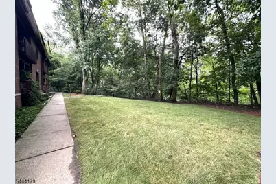 666 Mill St #C4, Belleville Twp., NJ 07109 - Photo 17