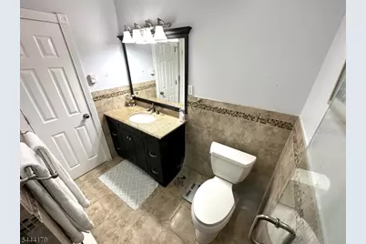 666 Mill St #C4, Belleville Twp., NJ 07109 - Photo 5