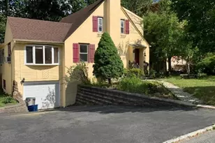 17 Dogwood Terrace, Livingston, NJ 07039 - Photo 3