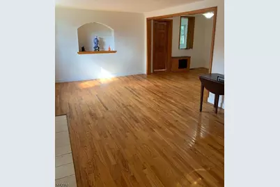 17 Dogwood Ter, Livingston, NJ 07039 - Photo 5