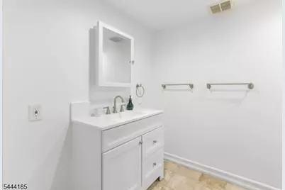 720 Berdan Ave, Wayne, NJ 07470 - Photo 31
