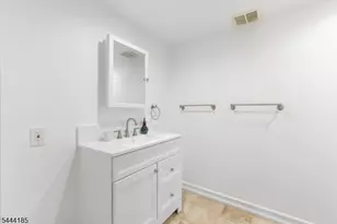 720 Berdan Ave, Wayne, NJ 07470 - Photo 31