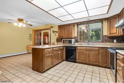 10 Tara Ct, Hardwick Township, NJ 07825 - Photo 13