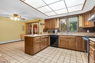 10 Tara Ct, Hardwick Township, NJ 07825 - Photo 13
