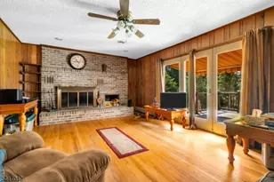 10 Tara Ct, Hardwick Township, NJ 07825 - Photo 7
