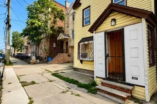 552 E Jersey St, Elizabeth, NJ 07206 - Photo 1