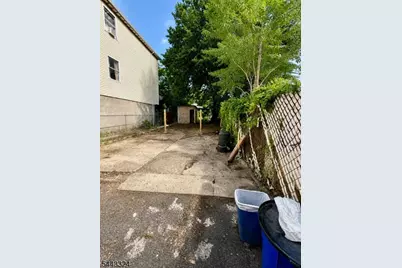 552 E Jersey St, Elizabeth, NJ 07206 - Photo 9