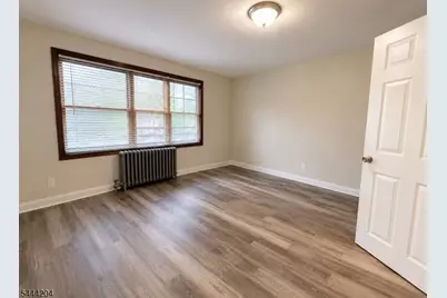 138-140 E Jersey St #1, Elizabeth, NJ 07206 - Photo 3
