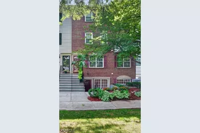 33 Seton Hall Dr, Newark, NJ 07103 - Photo 1