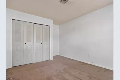 33 Seton Hall Dr, Newark, NJ 07103 - Photo 9
