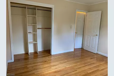 118 Fairfield Dr, Paramus, NJ 07652 - Photo 7