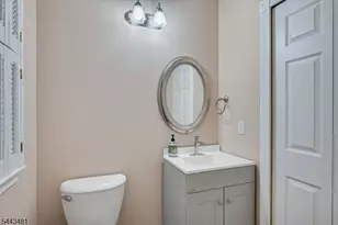 47 Sapphire Ln, Franklin Township, NJ 08823 - Photo 9