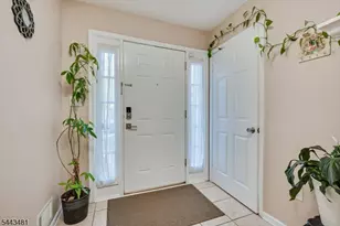 47 Sapphire Ln, Franklin Township, NJ 08823 - Photo 3