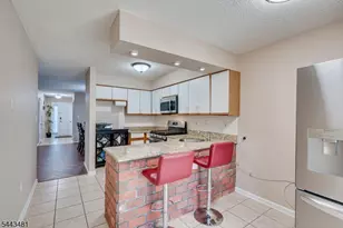 47 Sapphire Ln, Franklin Township, NJ 08823 - Photo 7