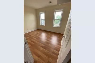 319 14th Ave, Newark, NJ 07103 - Photo 5