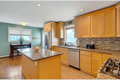 59 Mitchell Ave, Totowa, NJ 07512 - Photo 11