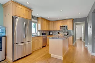 59 Mitchell Ave, Totowa, NJ 07512 - Photo 9
