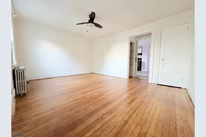 251 N 7th Ave, Manville, NJ 08835 - Photo 5