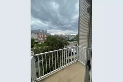 92 Callahan Ct, Newark, NJ 07103 - Photo 15
