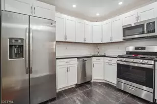 92 Callahan Ct, Newark, NJ 07103 - Photo 11